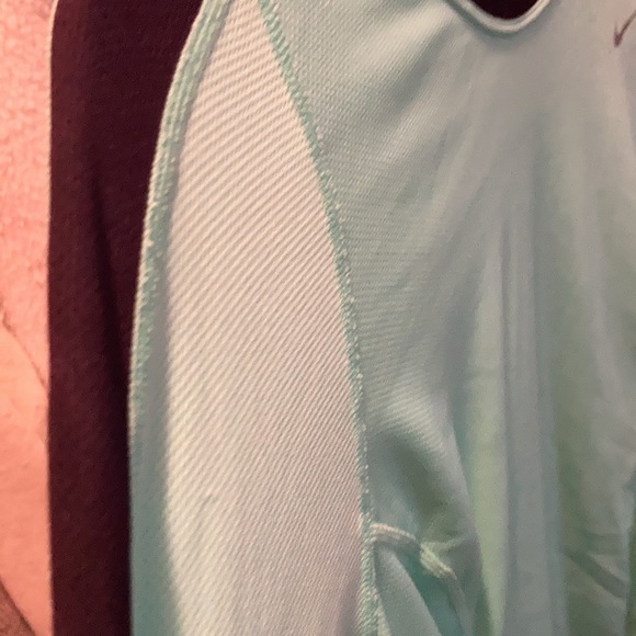 Nike Dri Fit size L - Picture 4 of 6